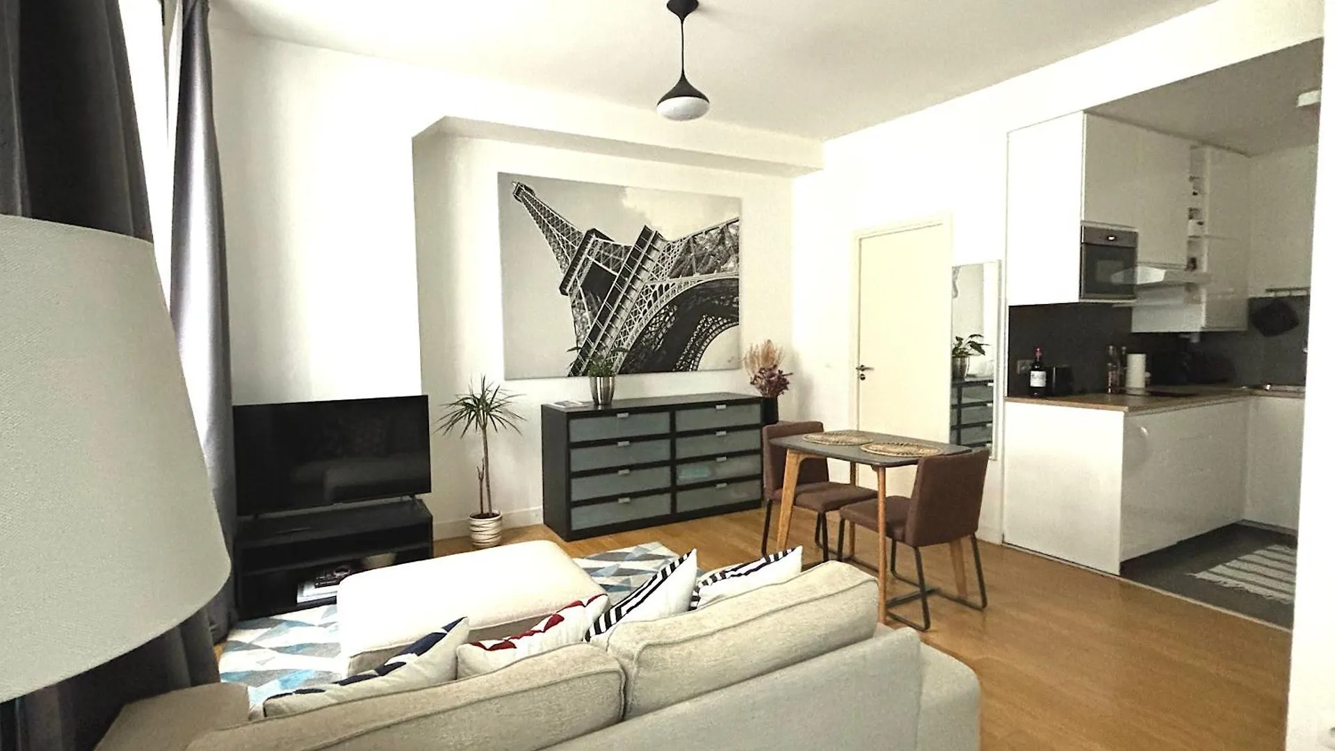 Marais Modern & Spacious * Paris
