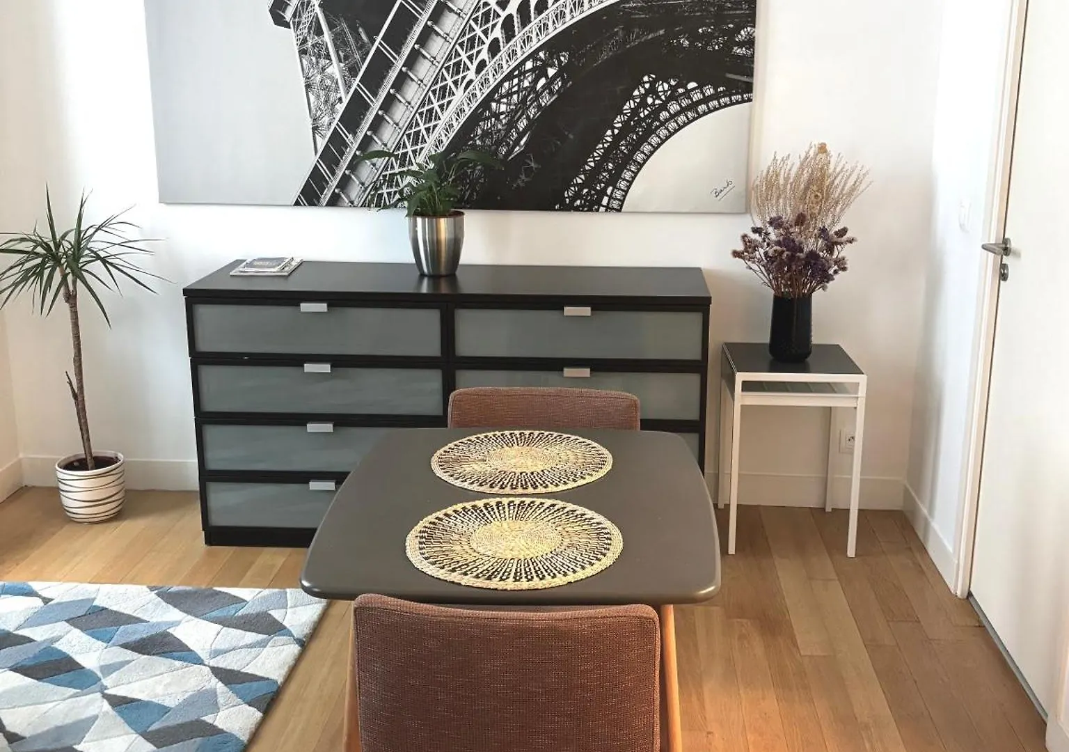 Marais Modern & Spacious Apartment Paris